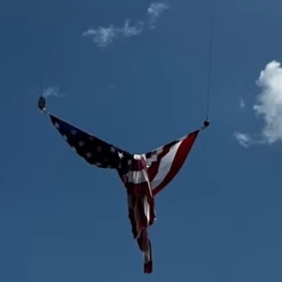 💋 NWOT VS Pink Mimosa Flavor Lip Gloss 💋 - Picture 10 of 16